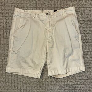 Vineyard Vines Island Short